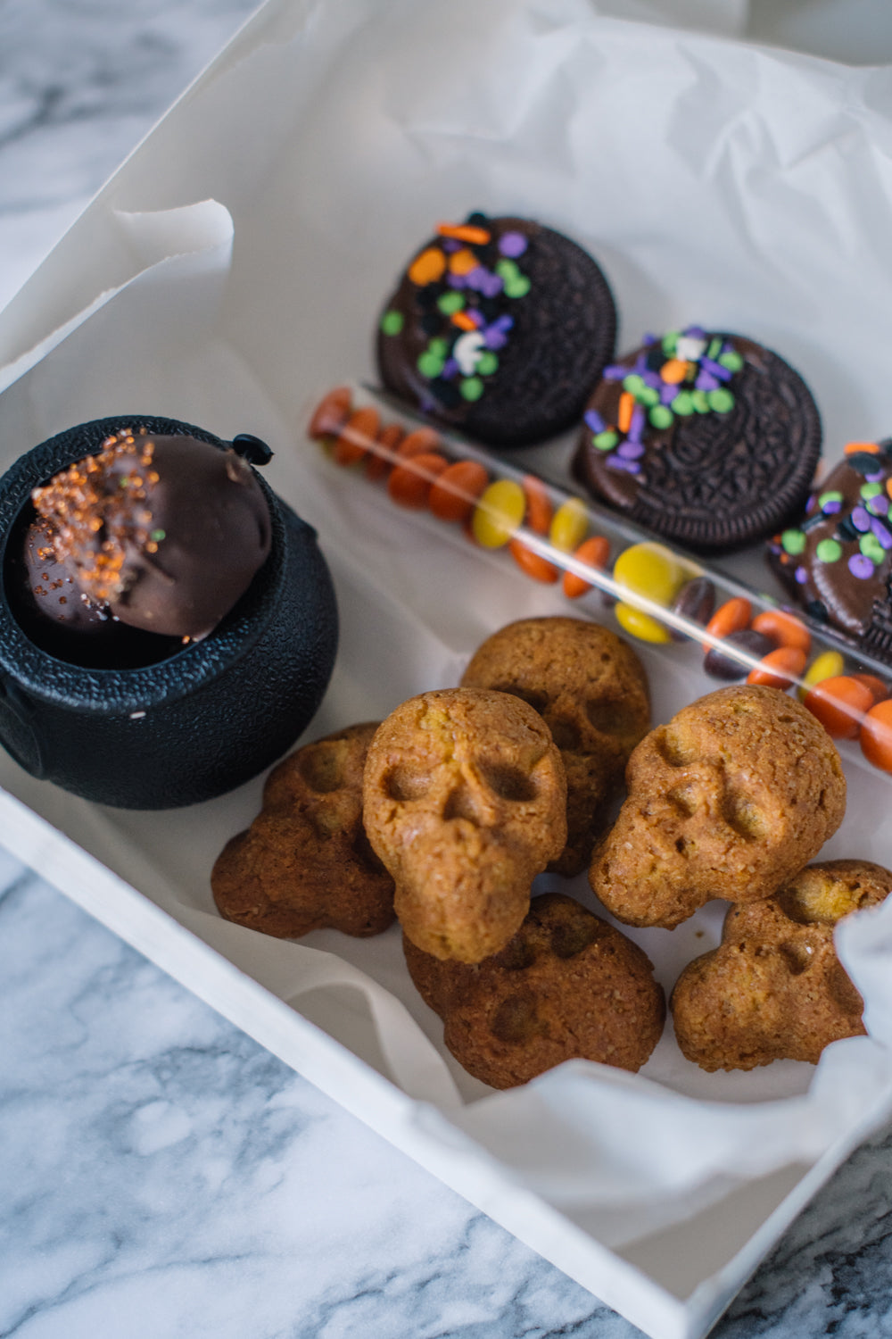 How to Make a Halloween Baked Goods Boo Box